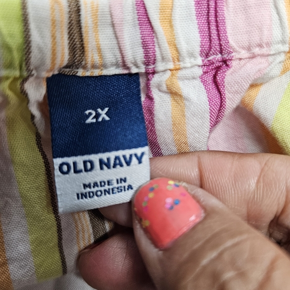 Old Navy Striped O-Ring Halter Romper for 3.5-inch Inseam Plus Size Woman 2X - Picture 3 of 11